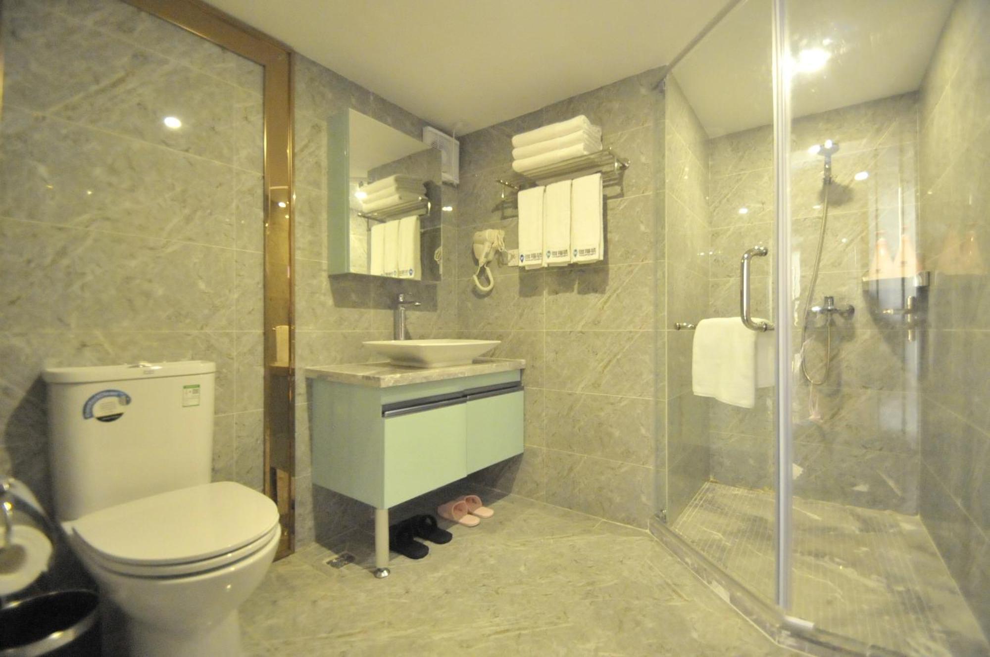 Waifiden Duplex Hotel Apartment Zhongyong Jinyu Branch-Free Shuttle Bus During The Canton Fair Exterior photo