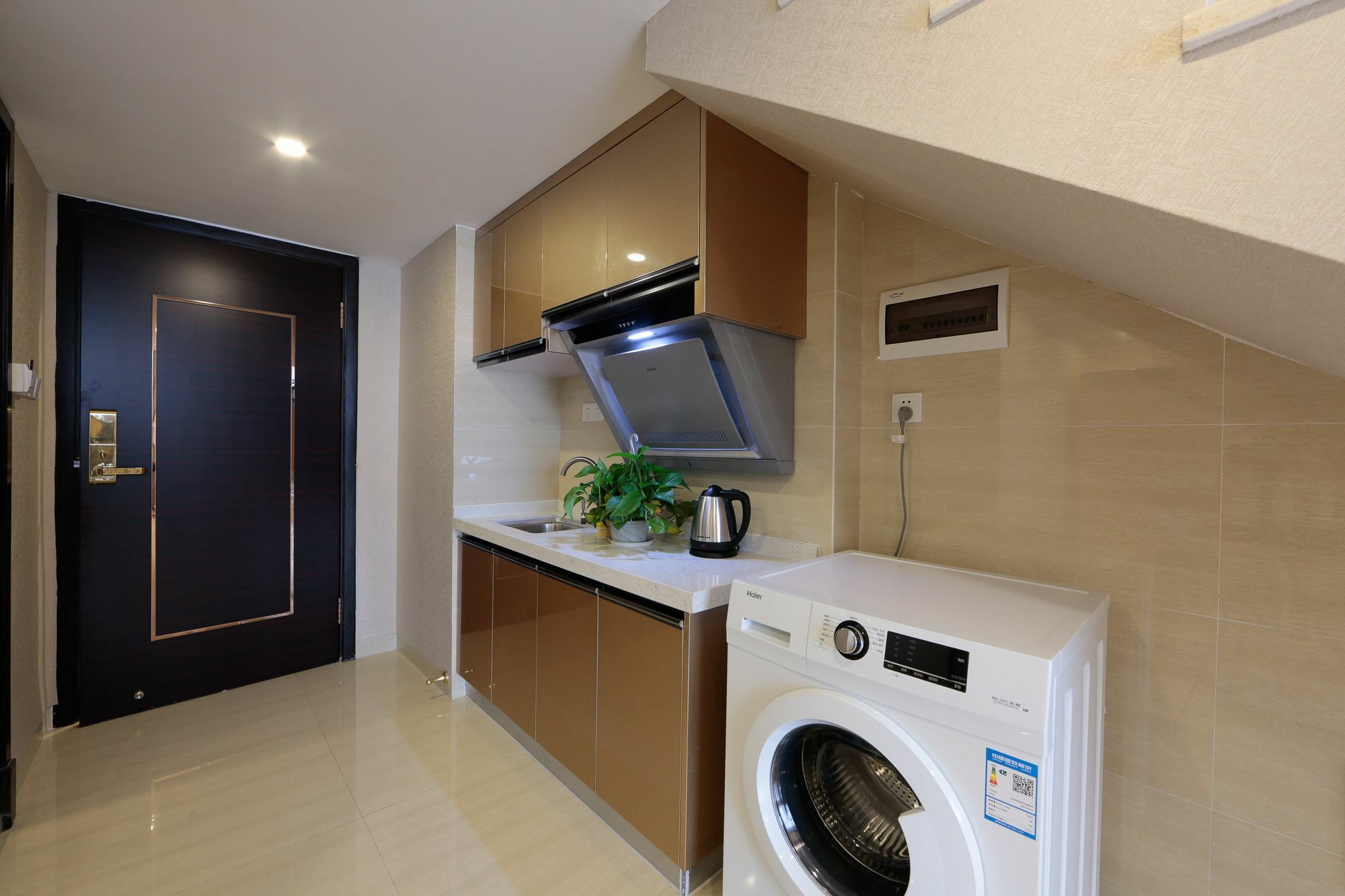 Waifiden Duplex Hotel Apartment Zhongyong Jinyu Branch-Free Shuttle Bus During The Canton Fair Exterior photo