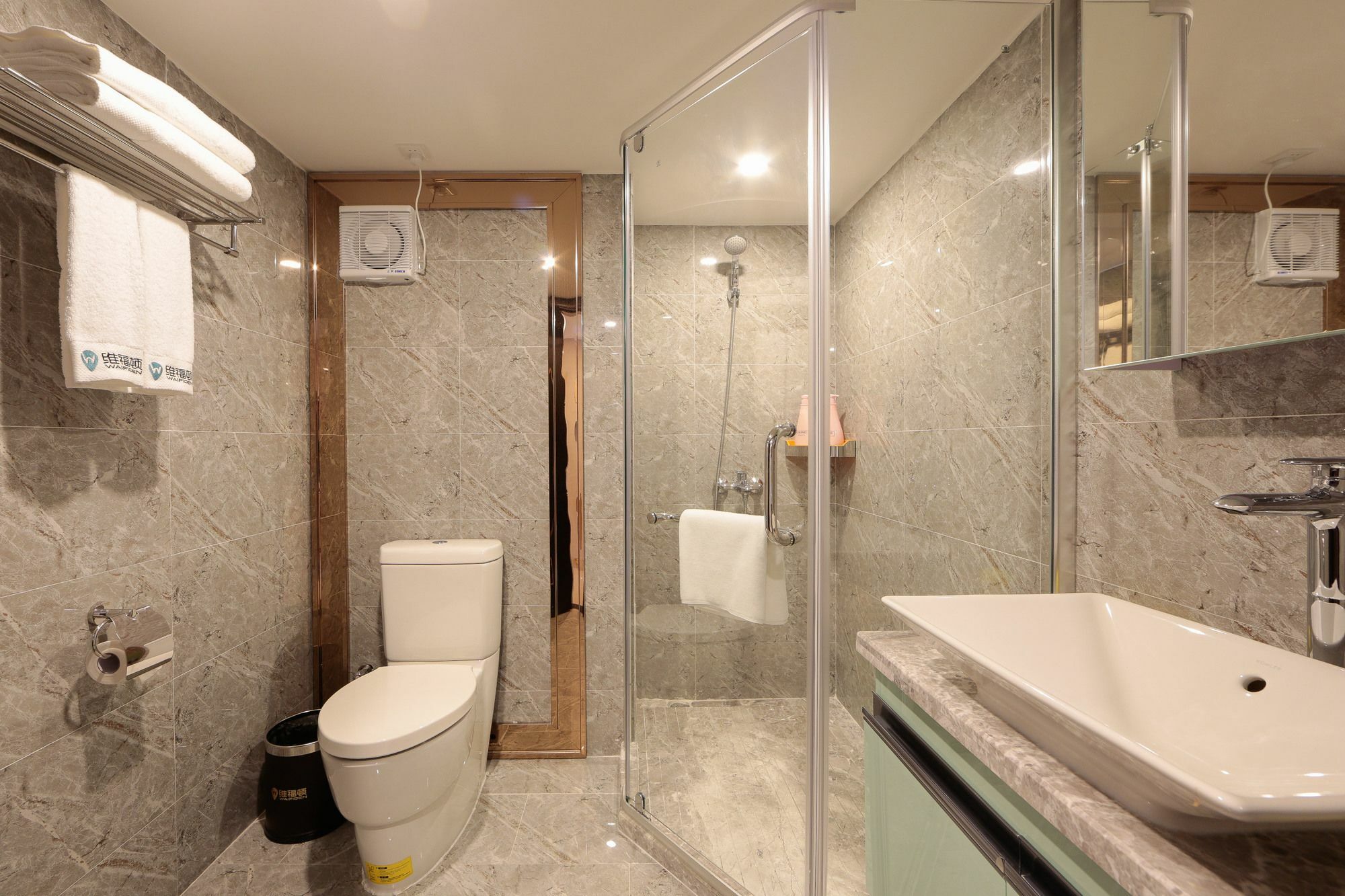 Waifiden Duplex Hotel Apartment Zhongyong Jinyu Branch-Free Shuttle Bus During The Canton Fair Exterior photo