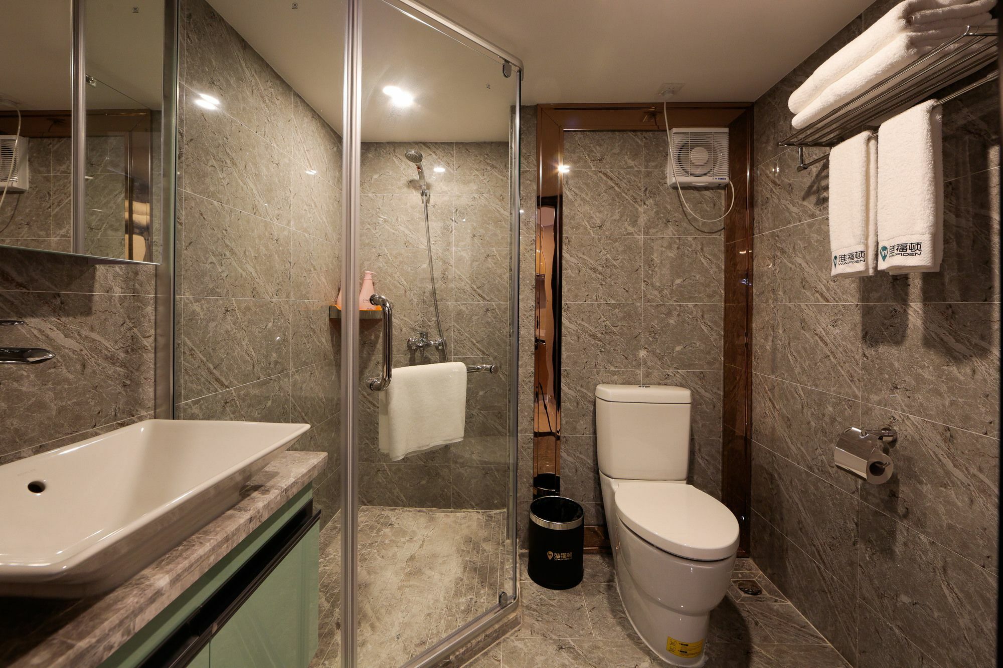 Waifiden Duplex Hotel Apartment Zhongyong Jinyu Branch-Free Shuttle Bus During The Canton Fair Exterior photo